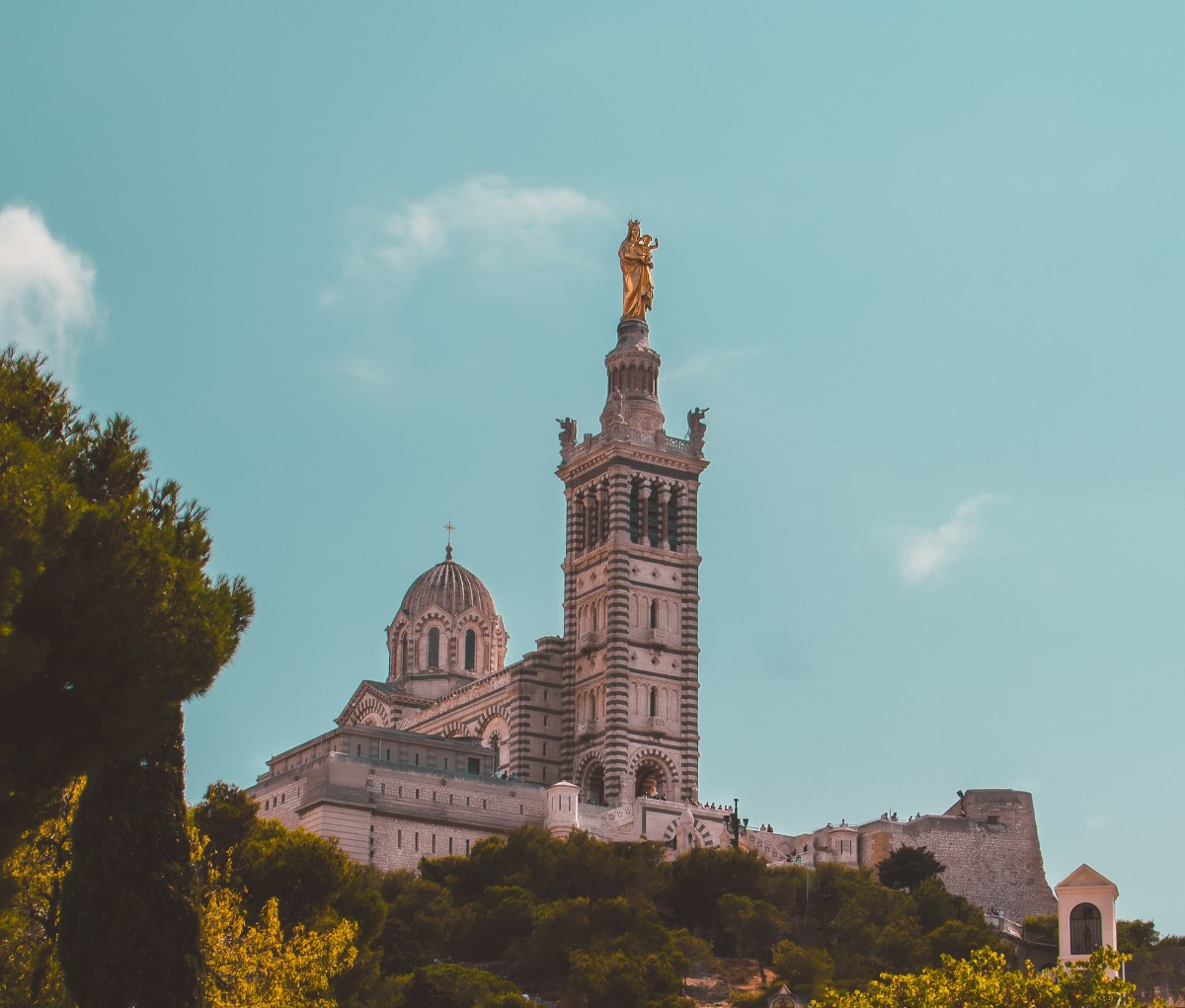 Séminaire d’entreprise à Marseille : réussissez votre convention avec une soirée d’entreprise fédératrice