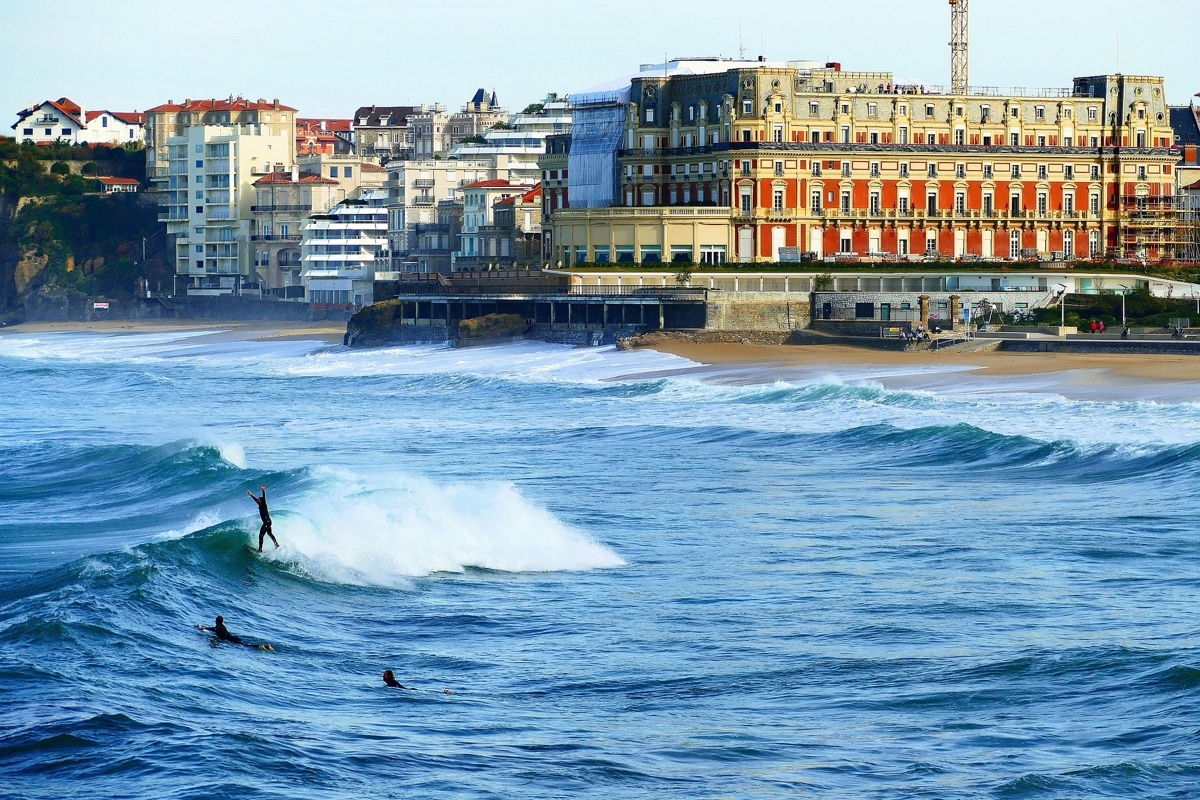 Pourquoi choisir Biarritz pour votre prochain séminaire d'entreprise et team building dans le Pays Basque ?