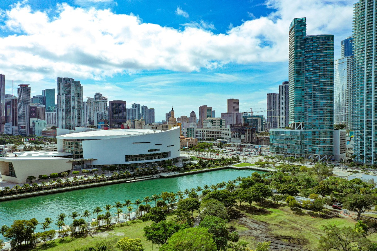 Séminaire d’entreprise à Miami en Floride : Le voyage incentive idéal entre team building, soleil et récompense