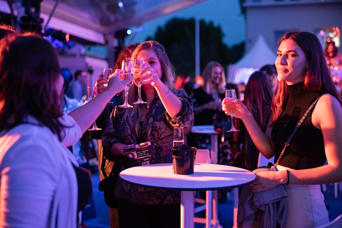 Soirée entreprise Marseille – Convivialité au cœur de la cité phocéenne