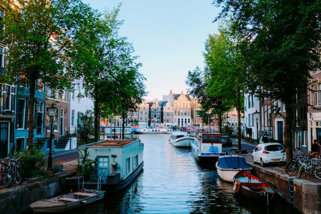 Amsterdam : Un séminaire d’entreprise sur mesure dans une ville stratégique des Pays-Bas