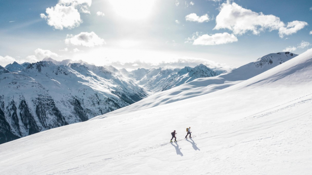 Séminaire à la montagne : Un voyage incentive ski inoubliable dans les Alpes françaises pour motiver vos équipes