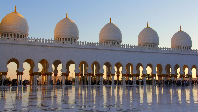 Abu Dhabi : Séminaire d'entreprise et incentive haut de gamme pour vos équipes aux Émirats Arabes Unis