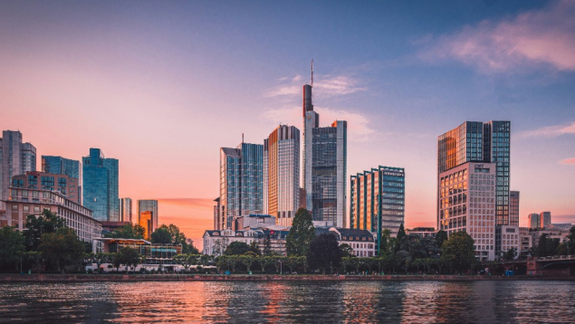 Francfort : Un voyage de récompense dynamique en Allemagne pour motiver vos collaborateurs