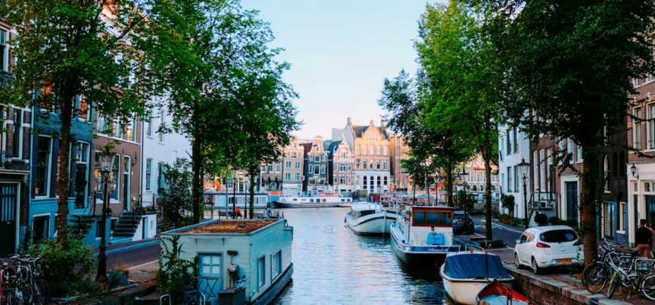 Amsterdam : Un séminaire d’entreprise sur mesure dans une ville stratégique des Pays-Bas